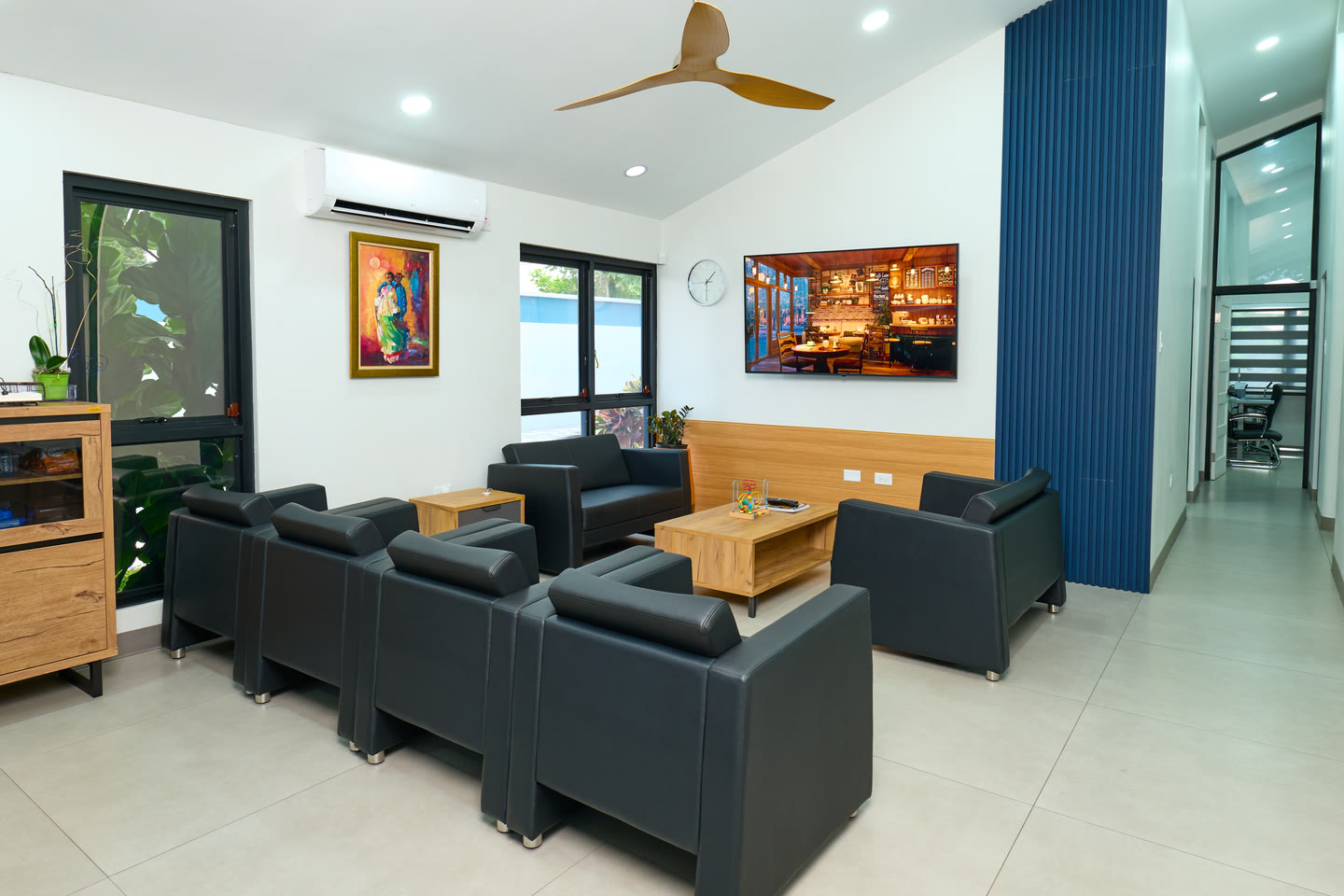 Waiting area at Ardenne Medical with seating and natural light.